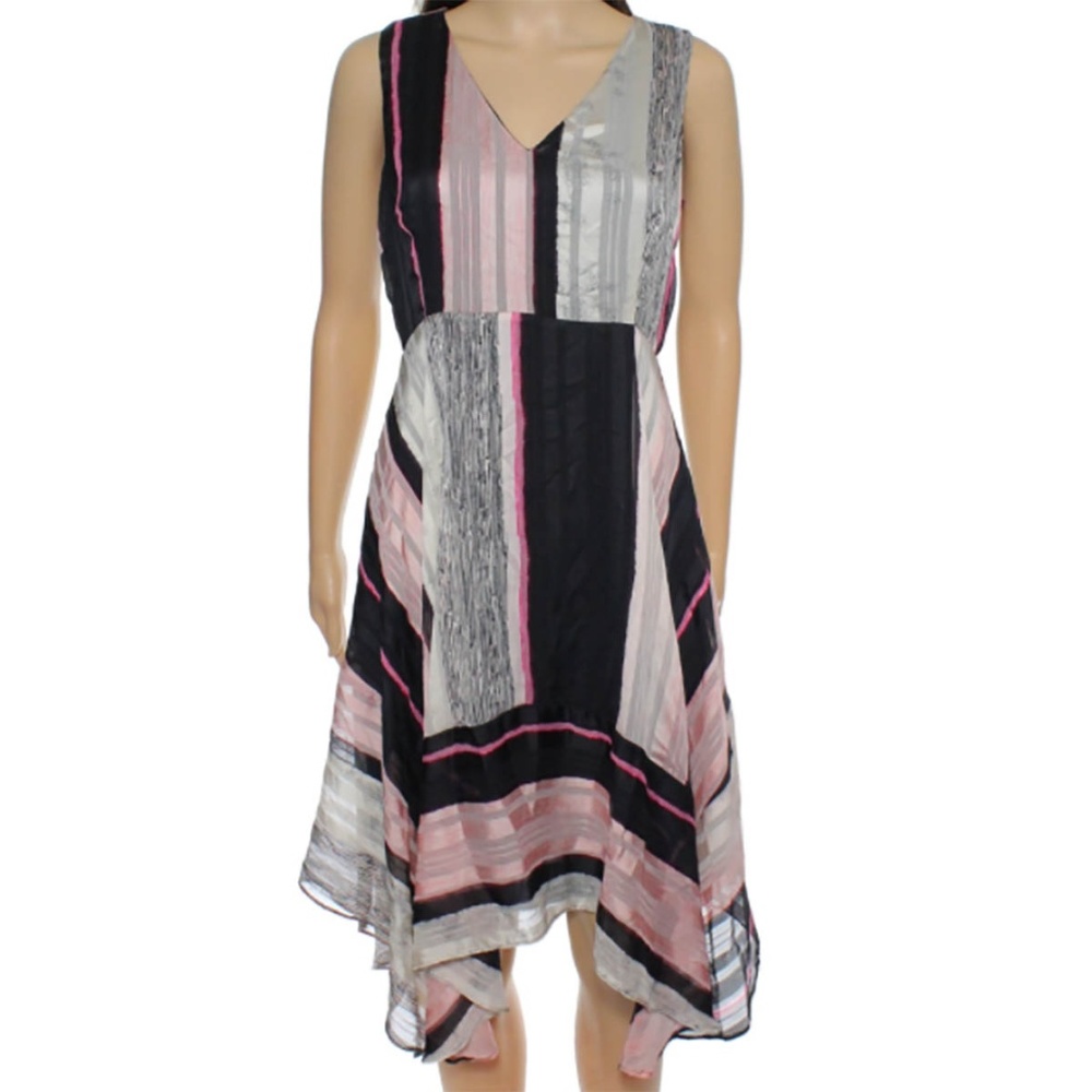 Ivanka Trump Black Pink Size 6 Print V-Neck Dress